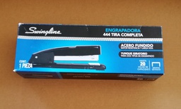 ENGRAPADORA SWINGLINE METALICA 444 NEGRO